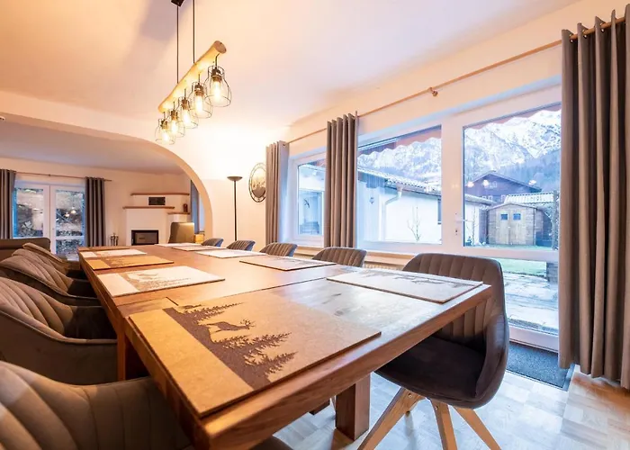 Haus Kreuzbichl Дом отдыха *